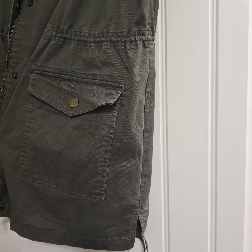 🌟7/25$ A New Day | Olive Cargo Utility Vest - Picture 8 of 9